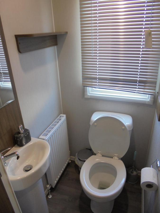 Kingfisher : Seasons:- 8 Berth, Central Heated, Close To Site Shop Ingoldmells Bagian luar foto