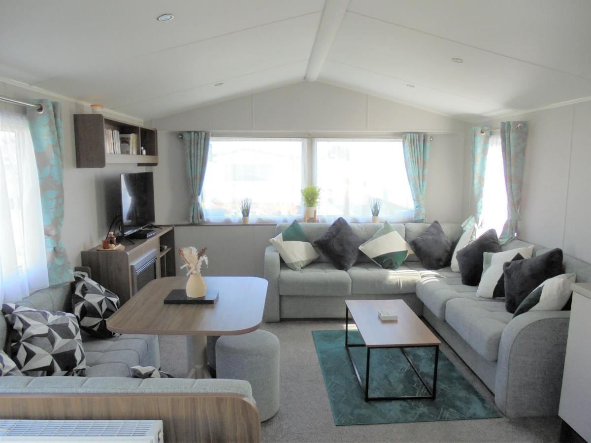 Kingfisher : Seasons:- 8 Berth, Central Heated, Close To Site Shop Ingoldmells Bagian luar foto