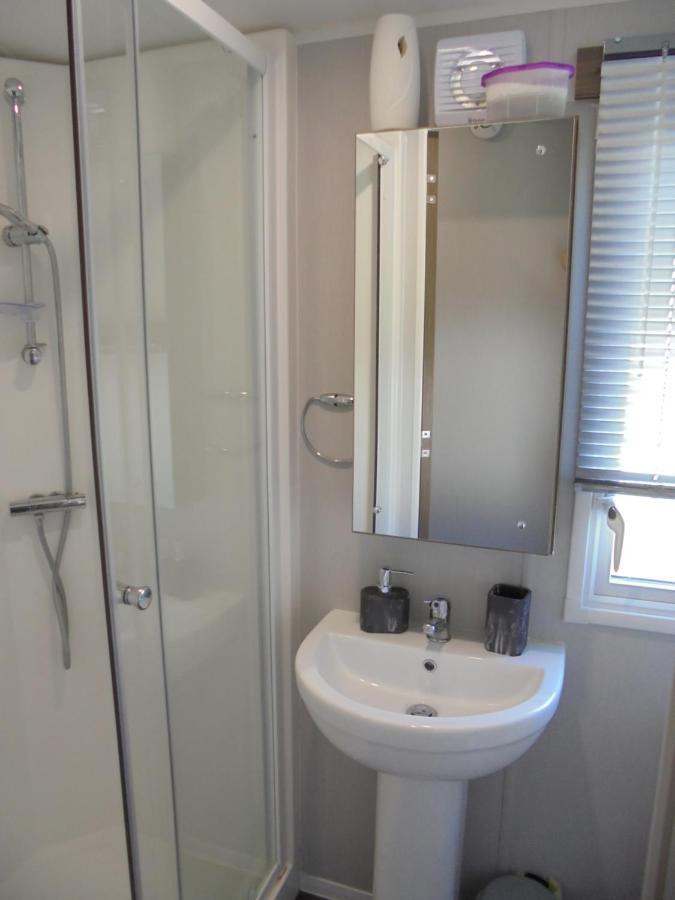 Kingfisher : Seasons:- 8 Berth, Central Heated, Close To Site Shop Ingoldmells Bagian luar foto