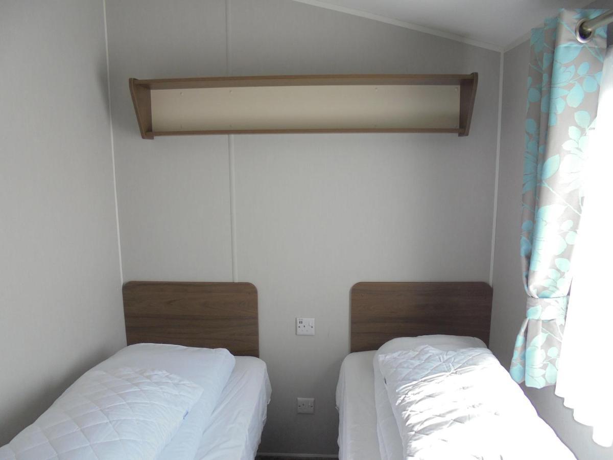 Kingfisher : Seasons:- 8 Berth, Central Heated, Close To Site Shop Ingoldmells Bagian luar foto