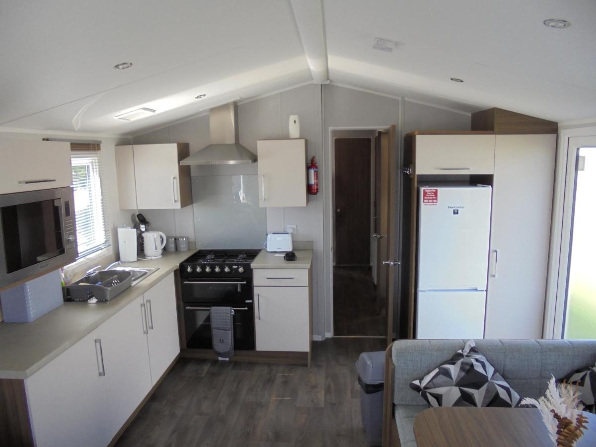 Kingfisher : Seasons:- 8 Berth, Central Heated, Close To Site Shop Ingoldmells Bagian luar foto
