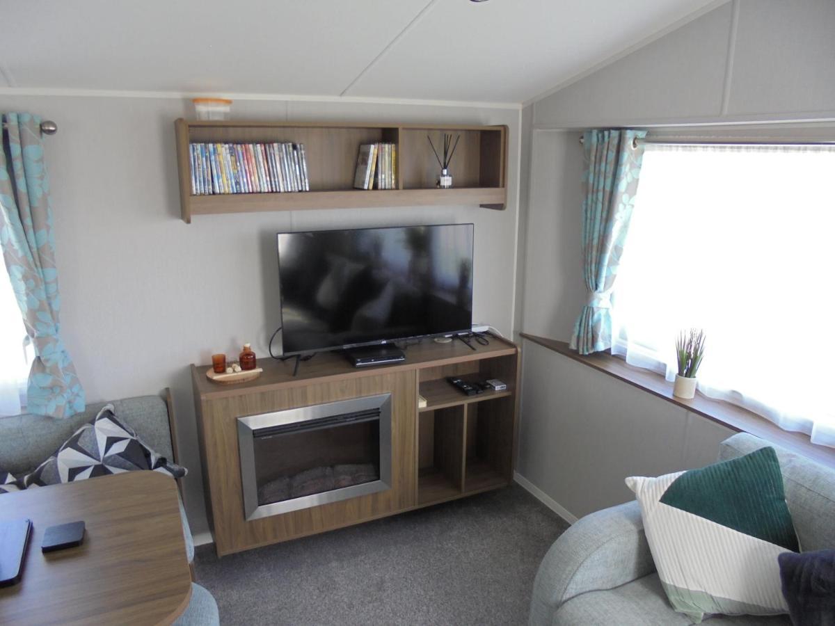 Kingfisher : Seasons:- 8 Berth, Central Heated, Close To Site Shop Ingoldmells Bagian luar foto