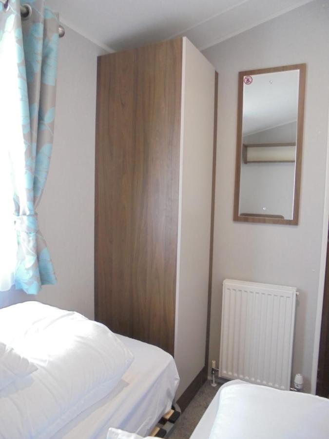 Kingfisher : Seasons:- 8 Berth, Central Heated, Close To Site Shop Ingoldmells Bagian luar foto