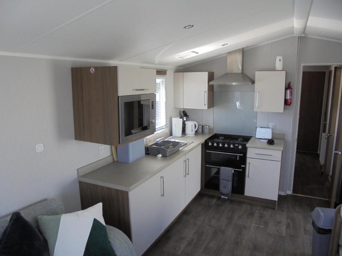 Kingfisher : Seasons:- 8 Berth, Central Heated, Close To Site Shop Ingoldmells Bagian luar foto